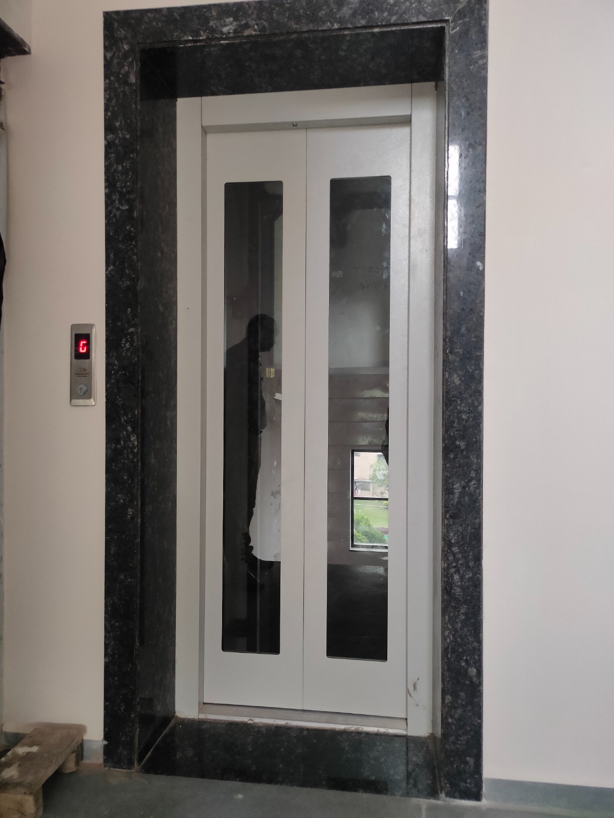 Telescope Glass Auto Door